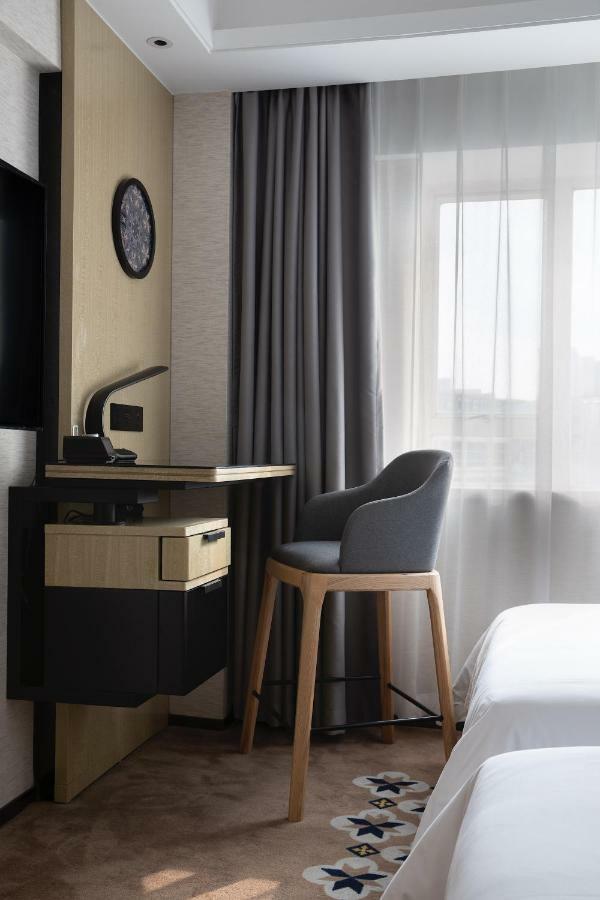 Paco Hotel Guangzhou Jiangtai Road Metro Branch Luaran gambar